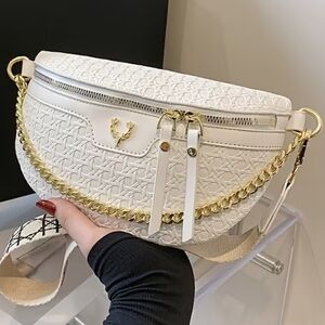 Elegant White Women's Crossbody Bag with Gold Chain Accent Patterned Strap NWT